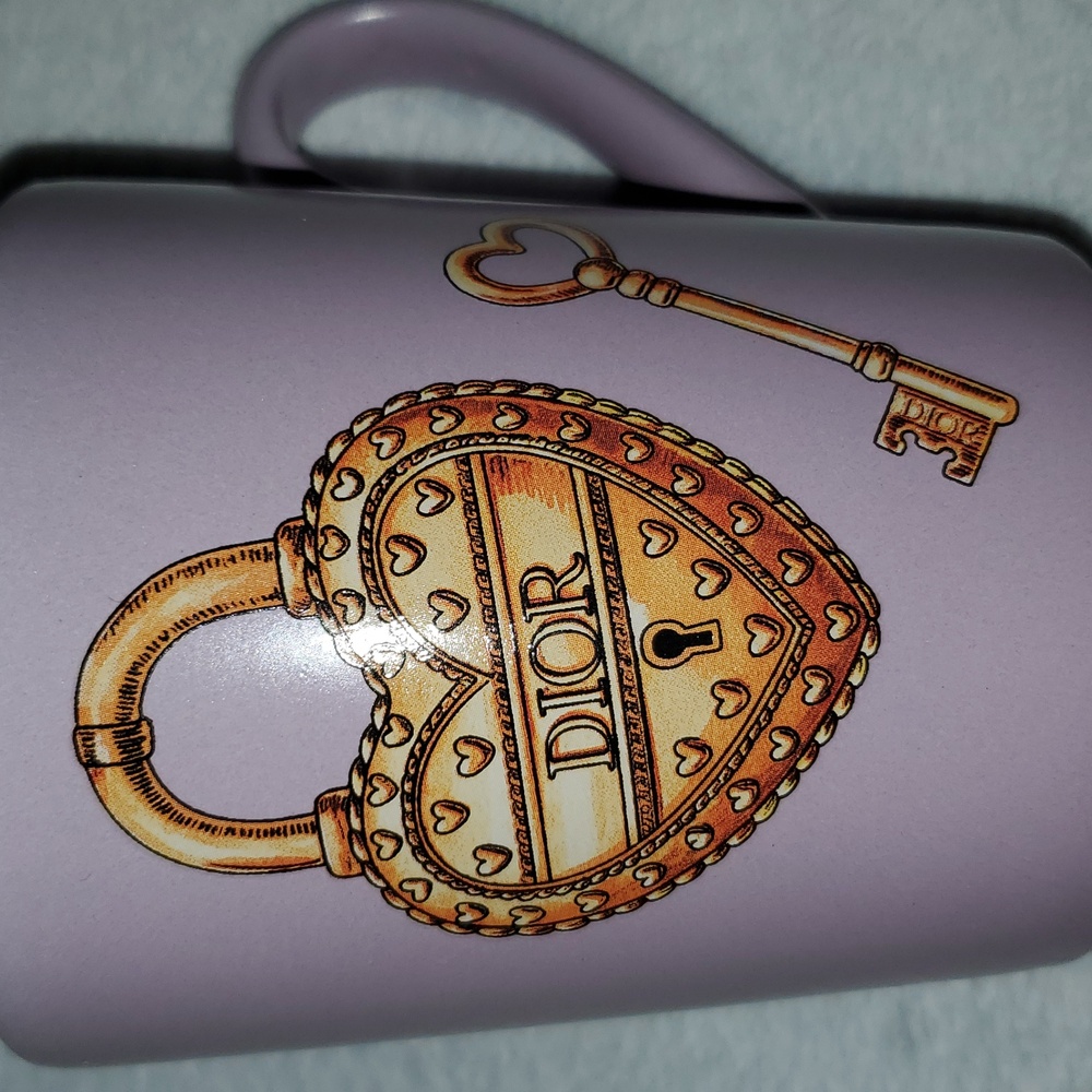 Dior Gold Heart and Key Mug by Fig and Fern - Picture 5 of 6